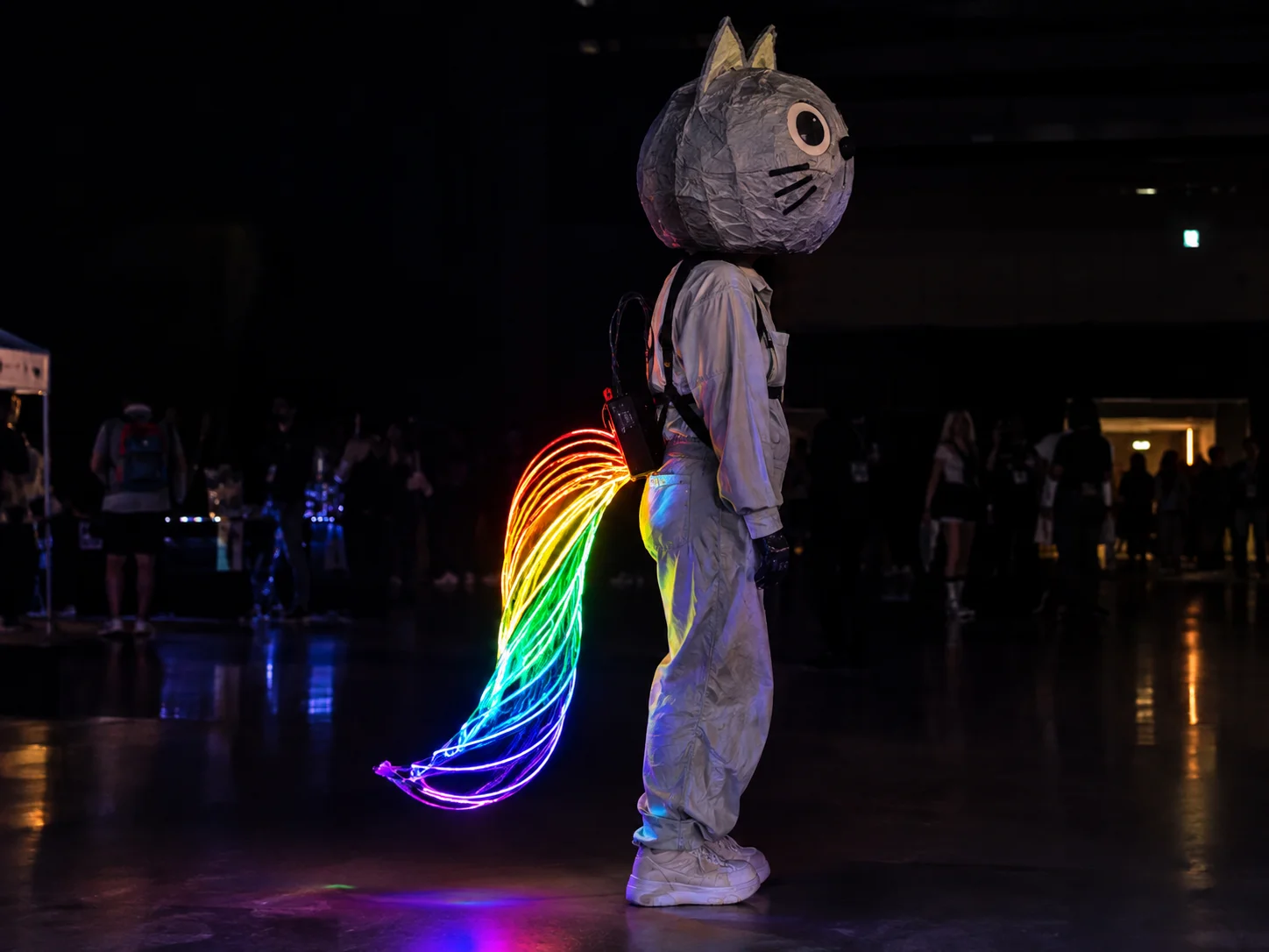 Craft a wearable nyan cat costume with an el rainbow trail