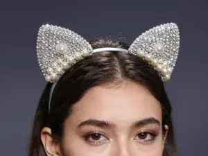 Read more about the article Cat Ears Headband Styles for Every Feline Fanatic