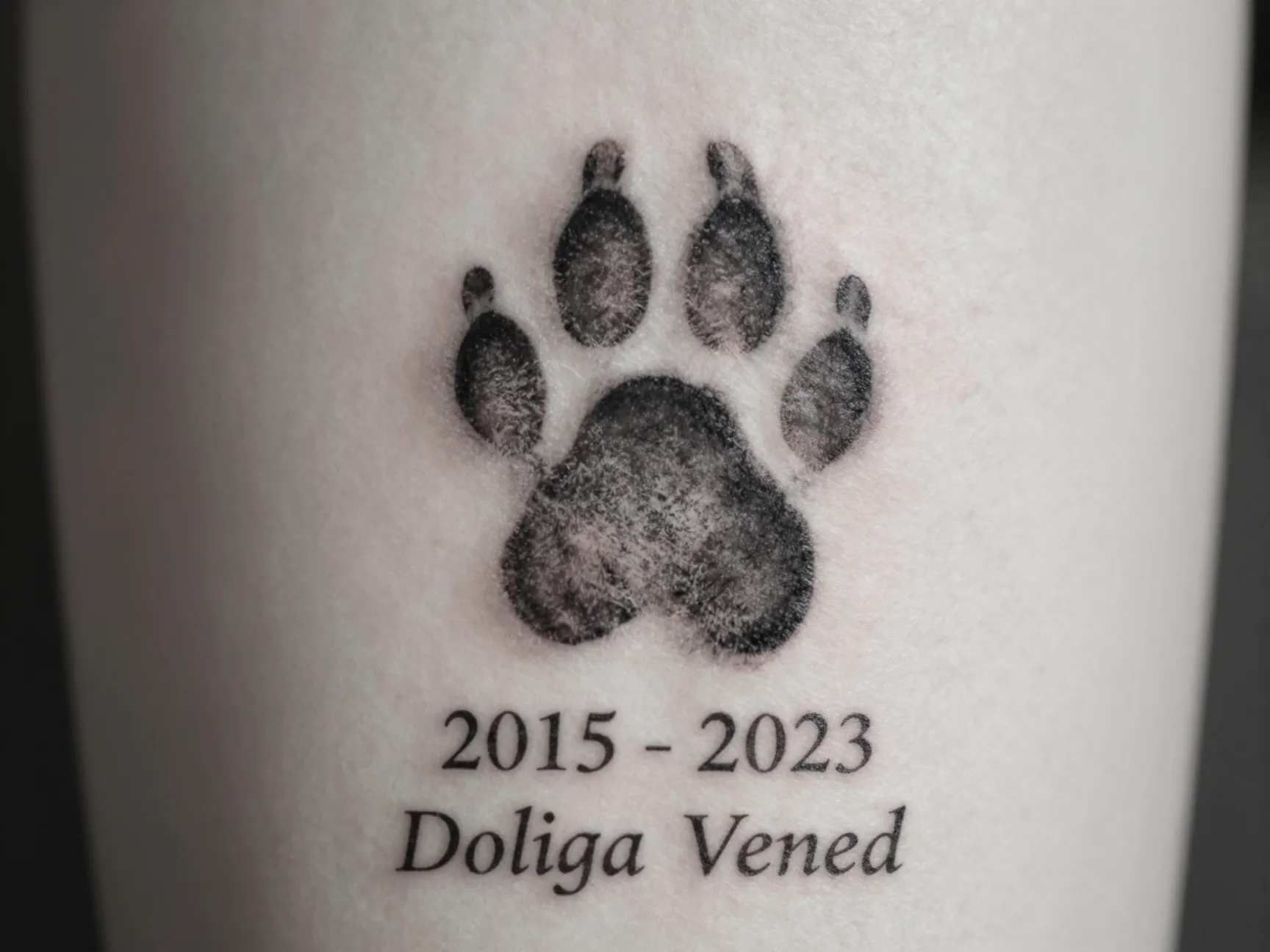 Read more about the article Meaningful Golden Retriever Tattoo Ideas And Their Symbolism